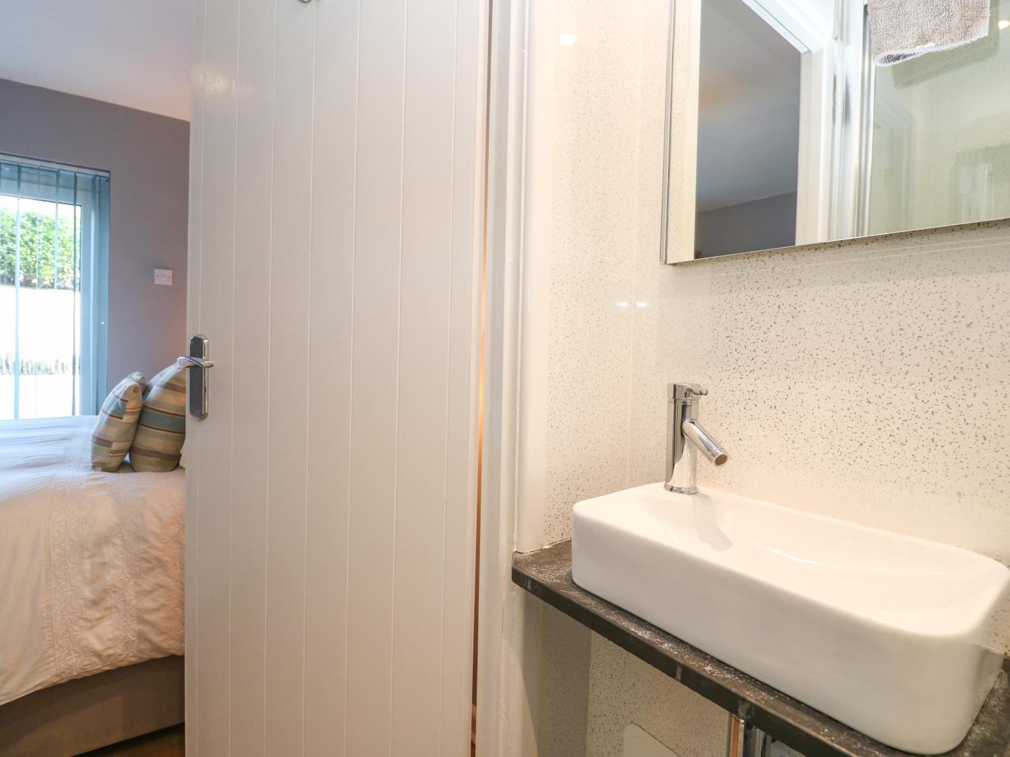 Beachcombers Newquay  Exterior photo