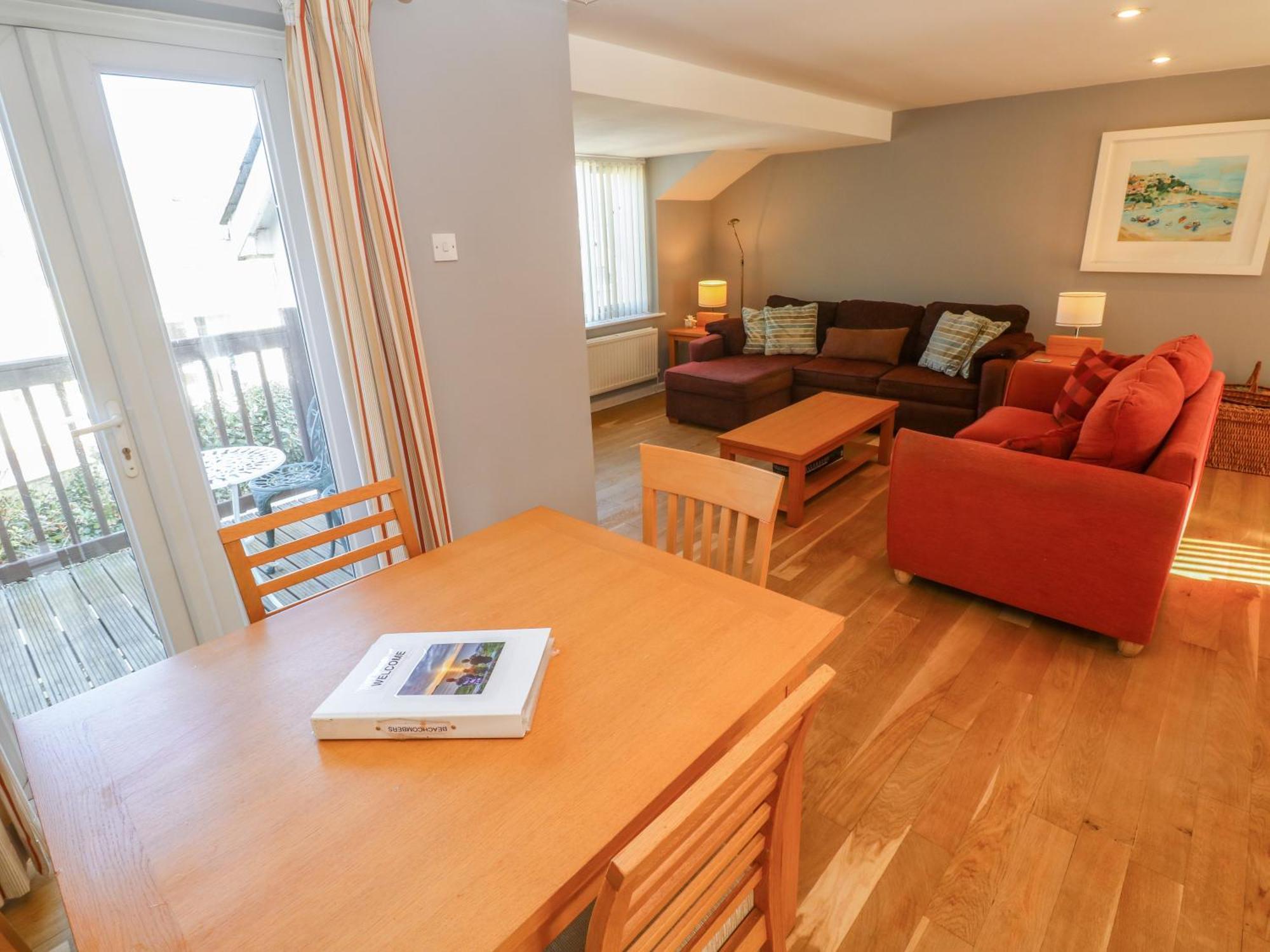 Beachcombers Newquay  Exterior photo